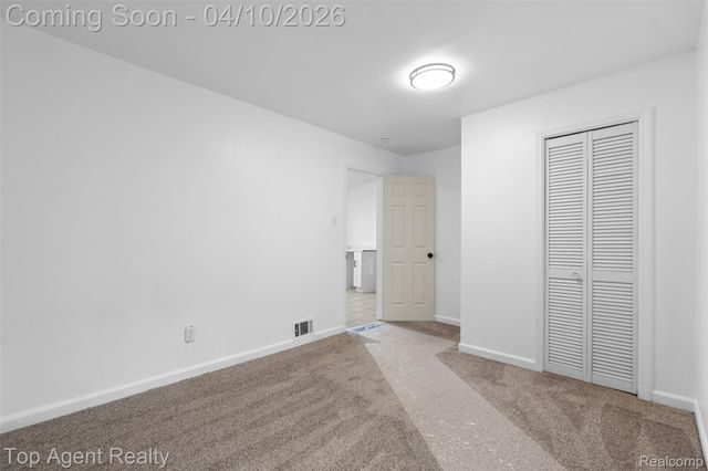 23615 Columbus Avenue, Warren, MI 48089