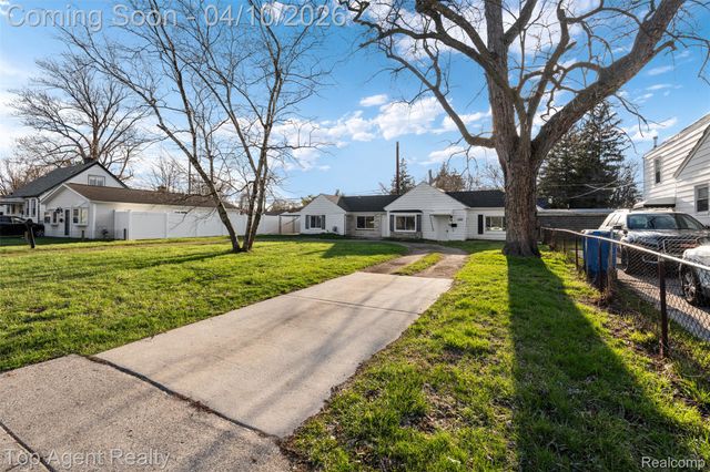 23615 Columbus Avenue, Warren, MI 48089