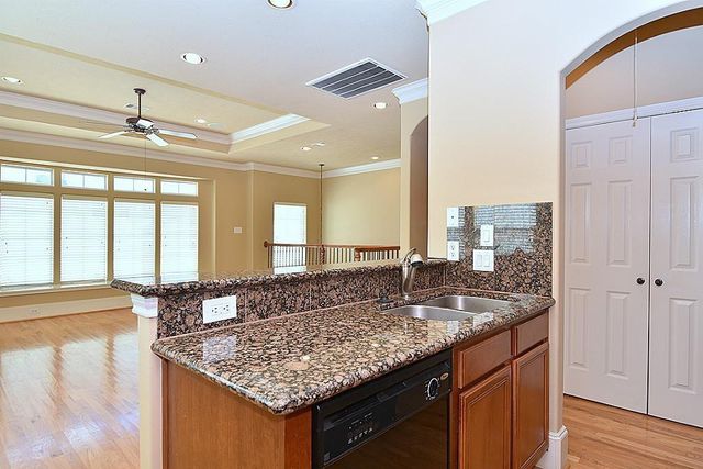 1737 Aden Mist Drive, Houston, TX 77003