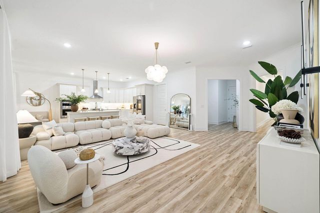 160 N J Hunter's Way, Freeport, FL 32439