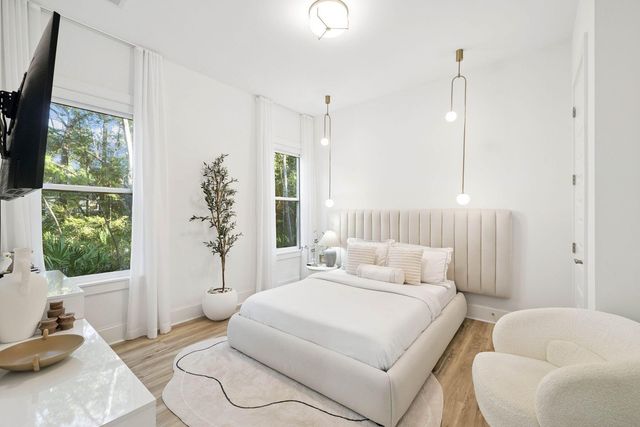 160 N J Hunter's Way, Freeport, FL 32439