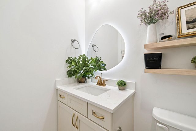 160 N J Hunter's Way, Freeport, FL 32439