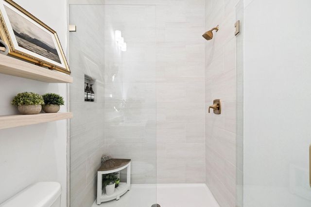 160 N J Hunter's Way, Freeport, FL 32439