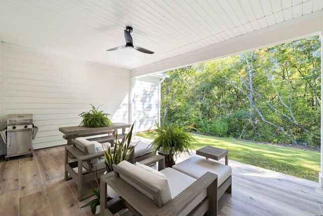 160 N J Hunter's Way, Freeport, FL 32439