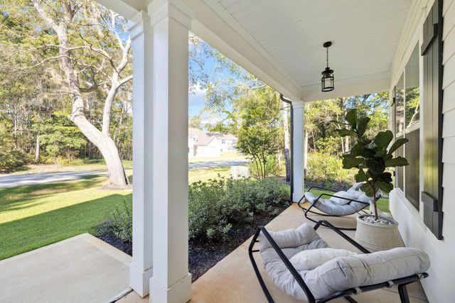 160 N J Hunter's Way, Freeport, FL 32439