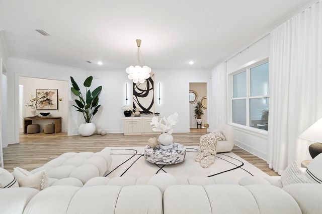 160 N J Hunter's Way, Freeport, FL 32439