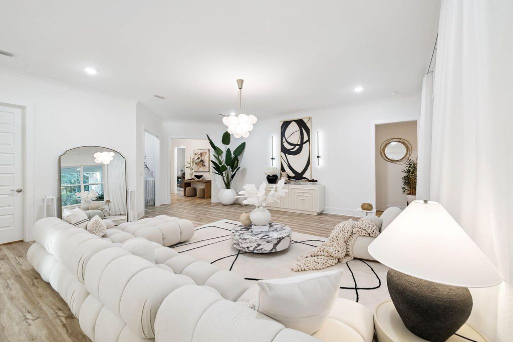 160 N J Hunter's Way, Freeport, FL 32439