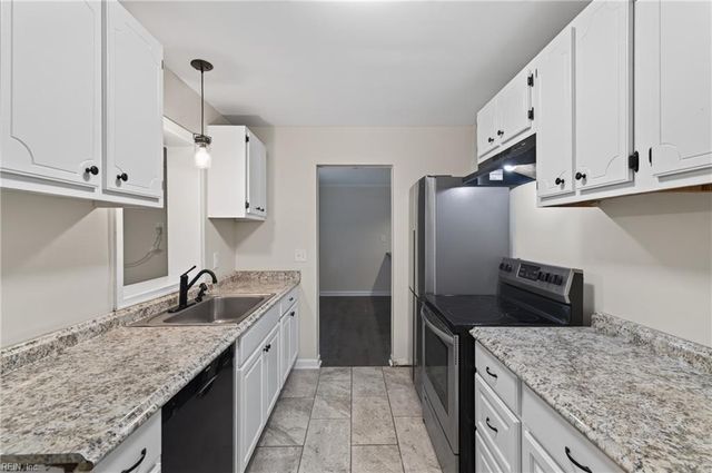 1049 E Little Back River RD, Hampton, VA 23669