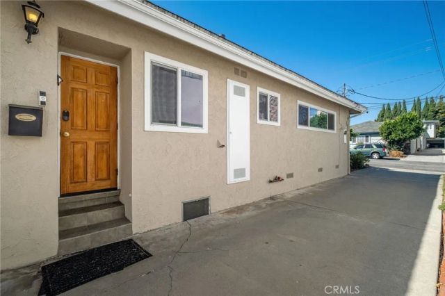 25912 Viana Ave., Lomita, CA 90717