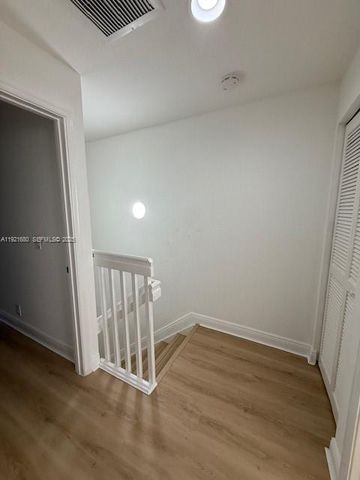 1972 NE 5th St 1972, Boynton Beach, FL 33435