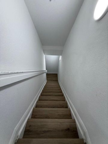 1972 NE 5th St 1972, Boynton Beach, FL 33435