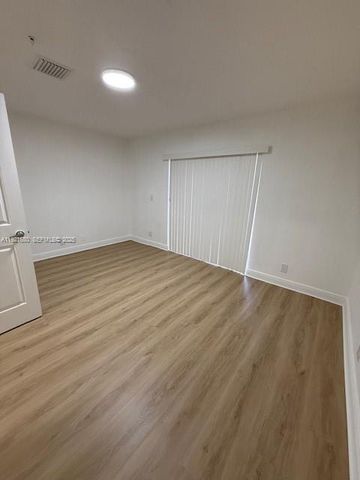 1972 NE 5th St 1972, Boynton Beach, FL 33435