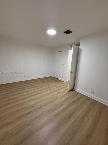 1972 NE 5th St 1972, Boynton Beach, FL 33435