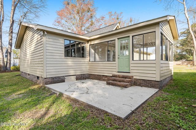 815 Usher Avenue SW, South Brunswick, NC 28470