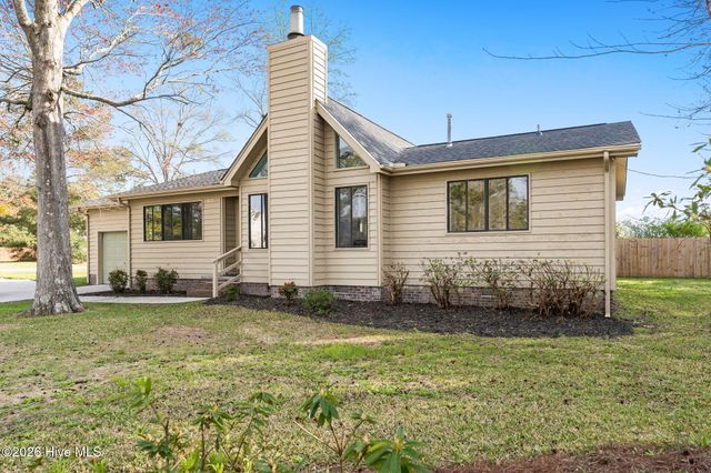 815 Usher Avenue SW, South Brunswick, NC 28470