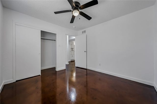 6641 Rhine Dr B, Corpus Christi, TX 78412