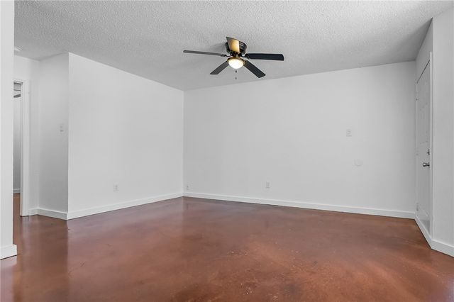 6641 Rhine Dr B, Corpus Christi, TX 78412