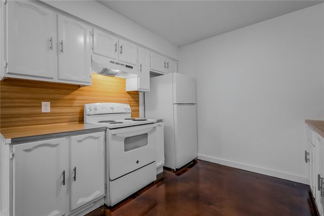6641 Rhine Dr B, Corpus Christi, TX 78412