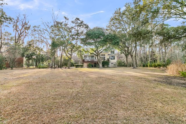 5010 Timber Race Course, Hollywood, SC 29449