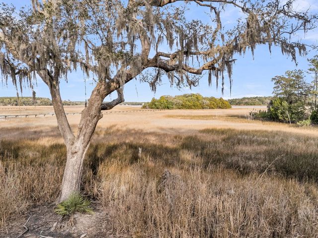 5010 Timber Race Course, Hollywood, SC 29449