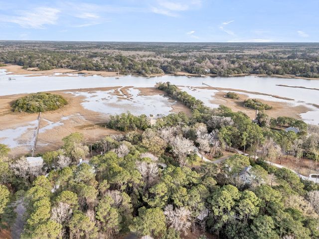 5010 Timber Race Course, Hollywood, SC 29449