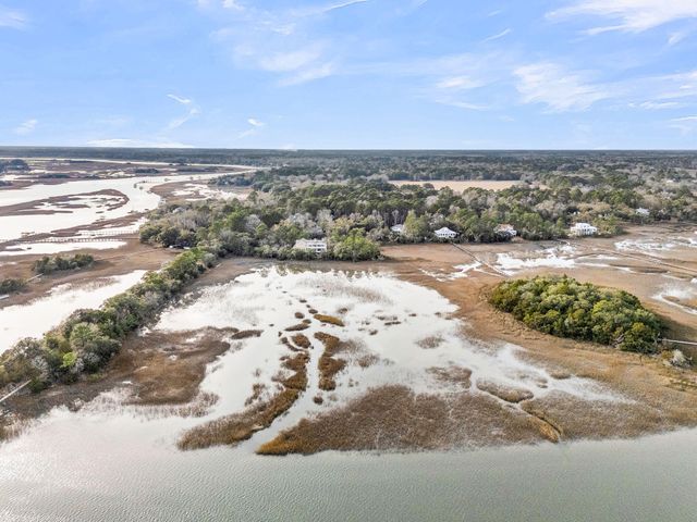 5010 Timber Race Course, Hollywood, SC 29449