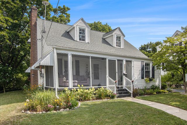 267 Parchmount Avenue, Kalamazoo, MI 49004