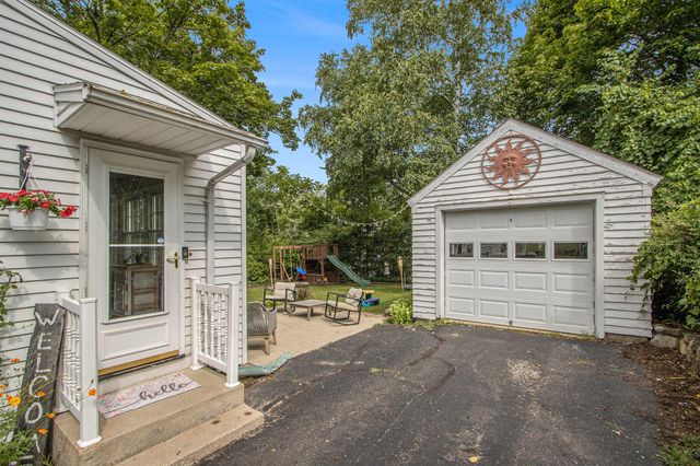 267 Parchmount Avenue, Kalamazoo, MI 49004