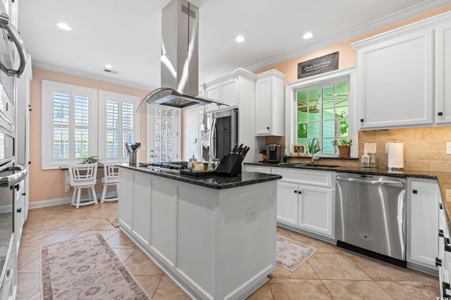 160 Stonington Dr., Murrells Inlet, SC 29576