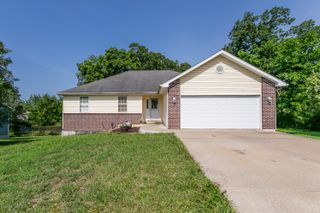 1537 N LAKE OF THE WOODS RD, Columbia, MO 65202
