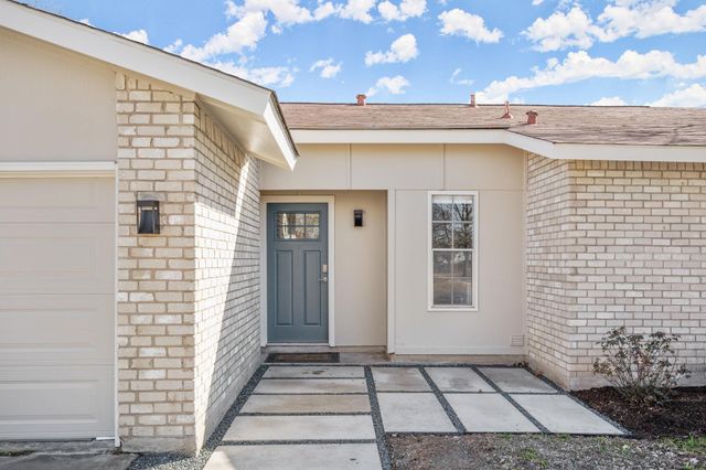 1611 W Mesa Park DR, Round Rock, TX 78664
