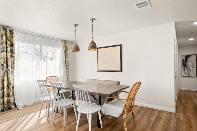1611 W Mesa Park DR, Round Rock, TX 78664