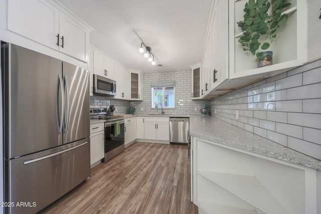 523 W COOLIDGE Street, Phoenix, AZ 85013