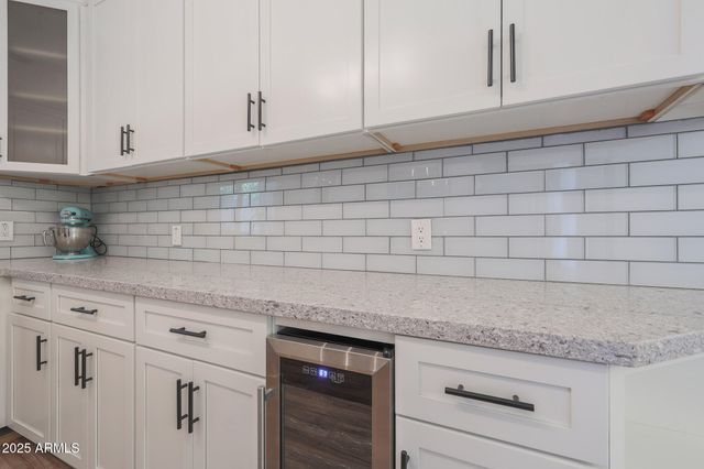 523 W COOLIDGE Street, Phoenix, AZ 85013