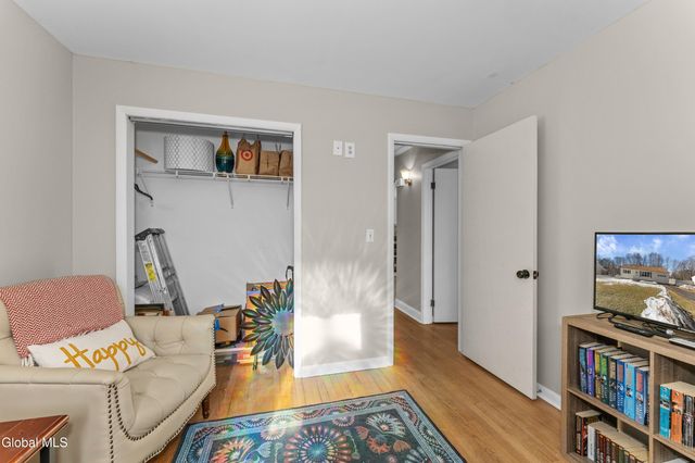 28 Kile Drive, Glenville, NY 12302