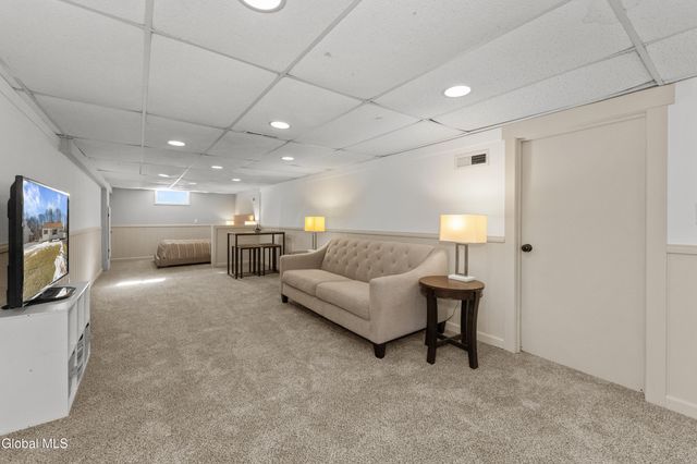 28 Kile Drive, Glenville, NY 12302