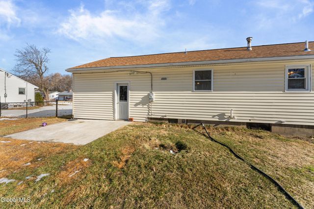 28 Kile Drive, Glenville, NY 12302