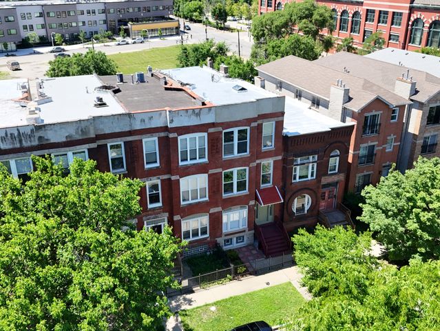 3169 W Monroe Street, Chicago, IL 60612