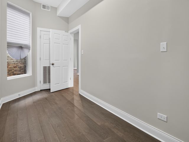 3169 W Monroe Street, Chicago, IL 60612