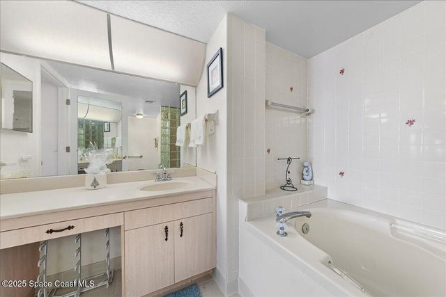 300 S Sykes Creek Parkway 308, Merritt Island, FL 32952