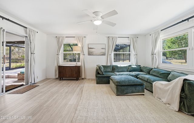 5239 PEGGY Lane, Middleburg, FL 32068