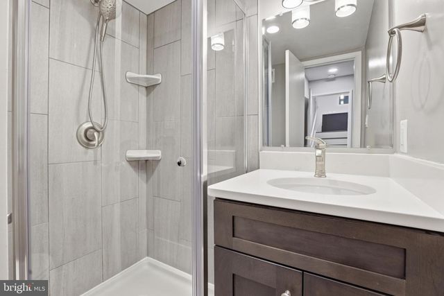 6616 BEVERLY AVE, Mclean, VA 22101