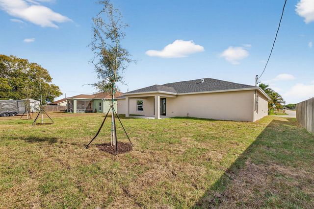 4122 SW Baird Street, Port St. Lucie, FL 34953