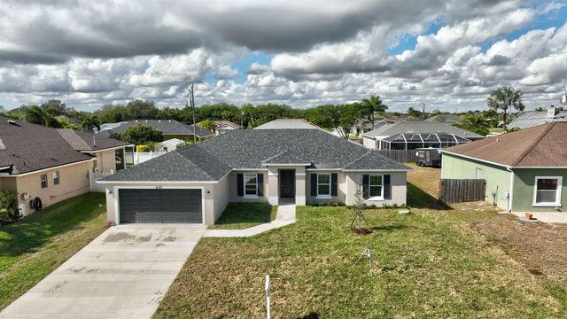 4122 SW Baird Street, Port St. Lucie, FL 34953