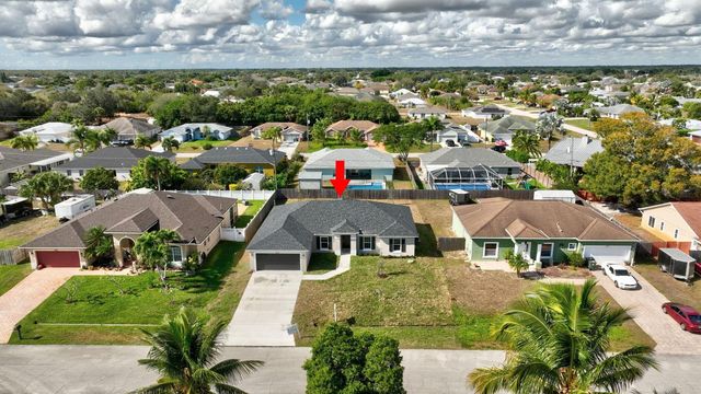 4122 SW Baird Street, Port St. Lucie, FL 34953