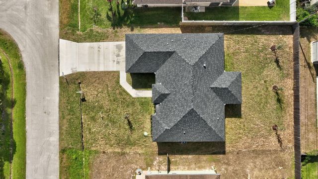 4122 SW Baird Street, Port St. Lucie, FL 34953