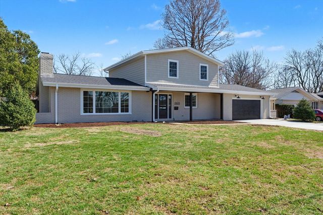 1808 Golfview Drive, Urbana, IL 61801