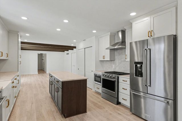 1808 Golfview Drive, Urbana, IL 61801