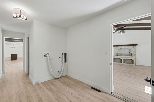 1808 Golfview Drive, Urbana, IL 61801