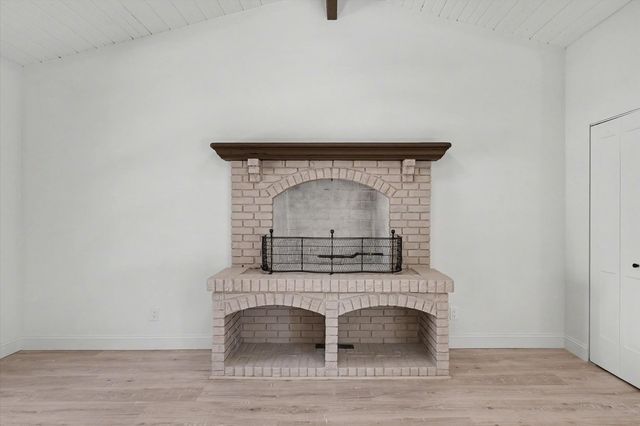 1808 Golfview Drive, Urbana, IL 61801